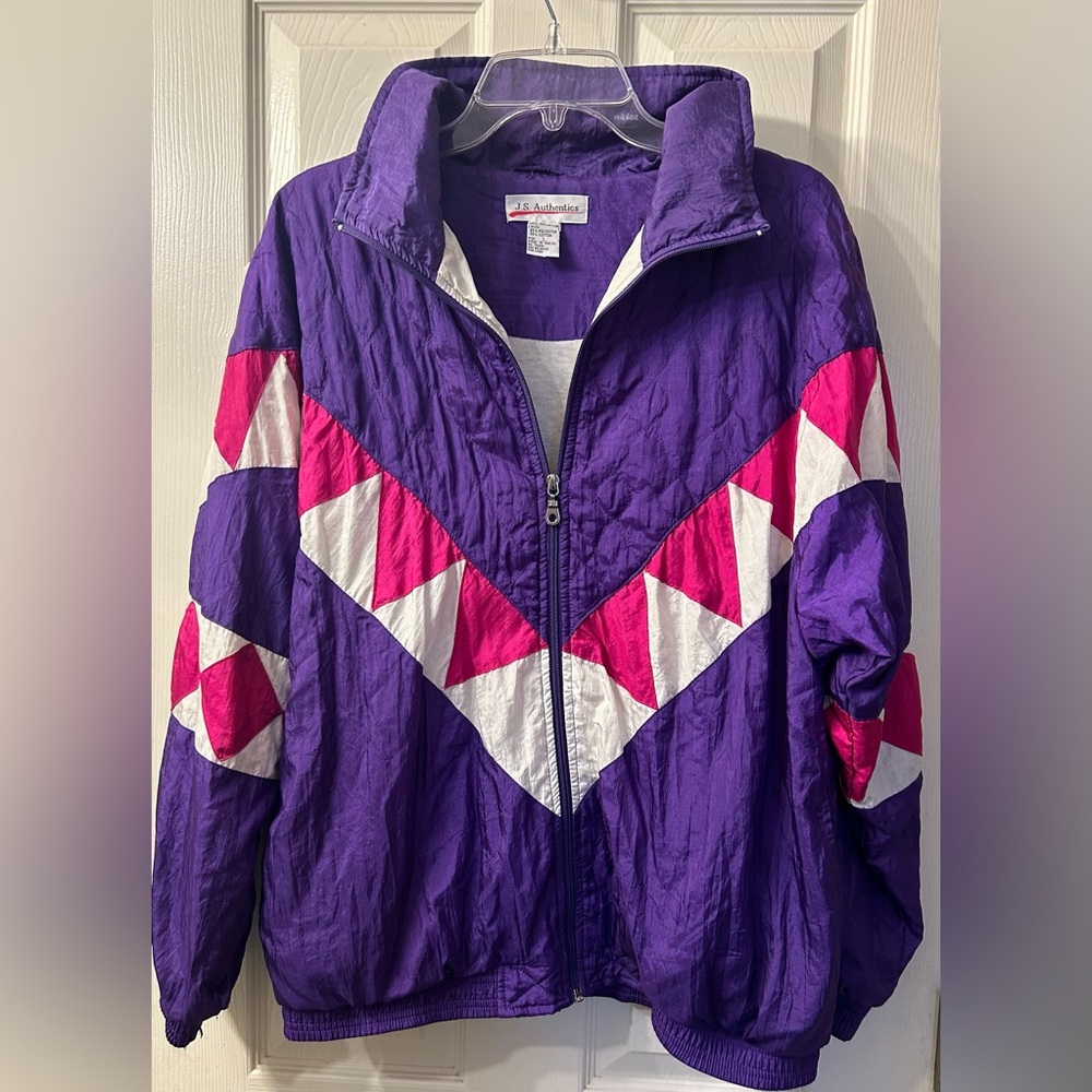 Vintage J. S. Authentics 80’s
90s Windbreaker Jacket size L
